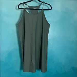 Old Navy Active Powersoft Tank Top in Olive